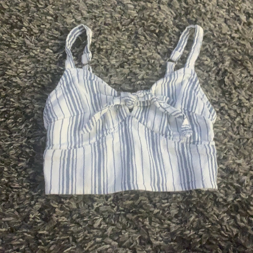 Hollister crop top